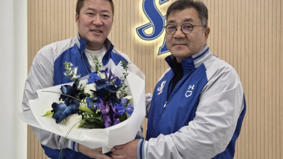 [공식] ‘2년 26억원’ 최형우, 삼성과 FA 계약 완료…“대구 복귀 오묘한 감정, 광주 추억 항상 간직하겠다”