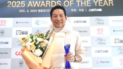 LG 사령탑 ‘최초 2회 우승’…‘왕조 건설’ 기반 마련한 염경엽 감독, 올해의 감독상 수상 [올해의 상]