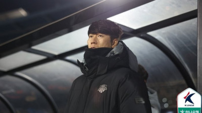 ‘적지’에서 패배 안고 돌아가는 김은중 감독 “홈에서 뒤집겠다, 싸박은 동기부여 떨어져 안일했던 것 같다”[현장인터뷰]