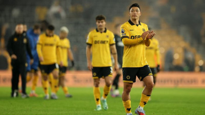 황희찬, 또 벤치만 지켰다…맨유에 완패한 울버햄턴은 8연패+EPL 15경기 무승