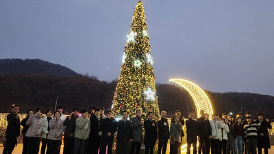 “겨울 야경 선사”…광명스피돔 대형 크리스마스트리 설치