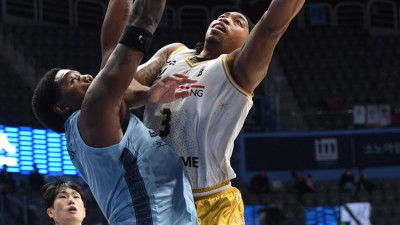 [포토]정관장 워싱턴의 골밑 득점