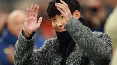 런던에 뜬 손흥민 “아무것도 아닌 저를 따라오셔서…” 취재진에도 감사 인사 [현장 인터뷰]