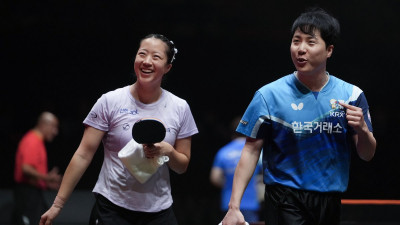 탁구 임종훈-신유빈, 새 역사 썼다…한국 선수 최초로 WTT 파이널스 우승