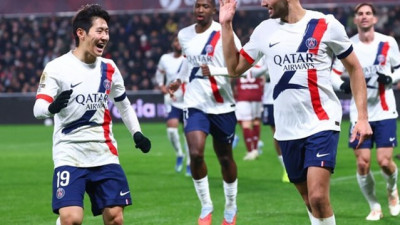 '황금왼발' 이강인, 풀타임 시즌 3호 도움...PSG 3-2 勝 '견인'