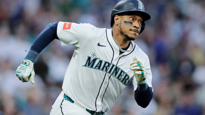 알론소 놓친 메츠, 폴랑코와 2년 4000만달러 계약…현역 최다세이브 얀선은 디트로이트행