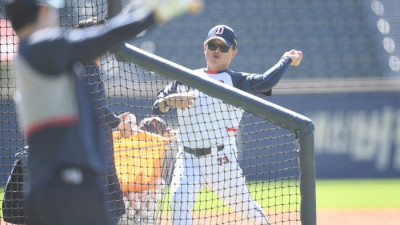박흥식 코치 딸 결혼한다…22일 미국의 한 교회에서 ‘작은 결혼식’
