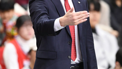 안 풀리는 현대모비스… ‘사령탑 데뷔 시즌’ 양동근 감독의 악전고투