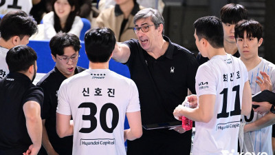 현대캐피탈 블랑 감독 “시즌 초반 허수봉의 부진을 대표팀 일정 모두 소화한 것을 탓하고 싶지 않아…다만 거시적인 플랜과 관리 필요해” [인천 현장 프리뷰]