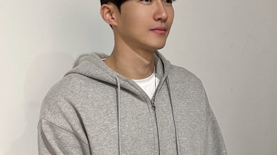 캄캄한 암흑 속 유일한 길라잡이…정수효 가이드 러너-전맹 김초롱 선수의 동행 덕분에 제 꿈을 이뤘습니다