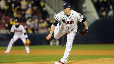 [공식] 플렉센이 돌아왔다! 잭 로그도 재계약 완료…두산, 외국인 ‘원투 펀치’ 구성 완료