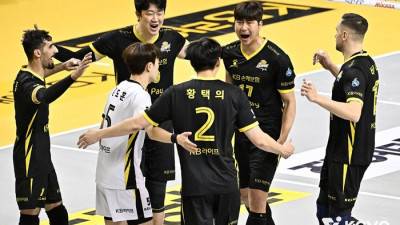 ‘비예나 24득점’ KB손해보험, 4연패 탈출하고 3위 도약…삼성화재는 10연패 ‘늪’[현장리뷰]