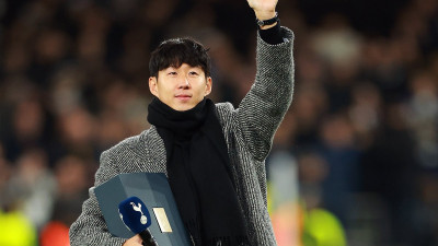 손흥민 “토트넘과 승부 싫어 미국행”