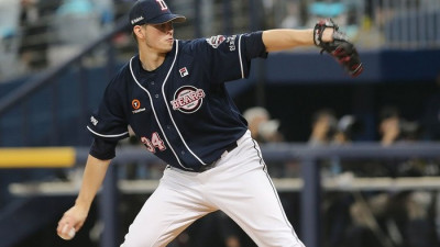 플렉센 재영입+로그 재계약→두산, 2년 연속 이어진 ‘외국인 잔혹사’ 끊을까 [SS시선집중]