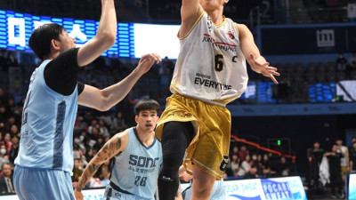 “유도훈 감독님과 우승!” 정관장 지키는 박지훈, 3년 만에 다시 ‘반지’ 원해 [SS시선집중]