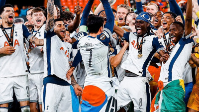 무관의 한 풀었던 토트넘과 손흥민의 UEL 우승… ‘2025 축구계 8대 기적’ 선정