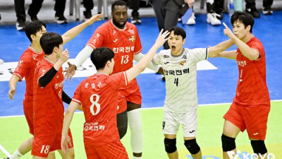 김정호 ‘공백’ 메운 박승수 12득점…한국전력, 현대캐피탈 꺾고 2연승+3위 맹추격