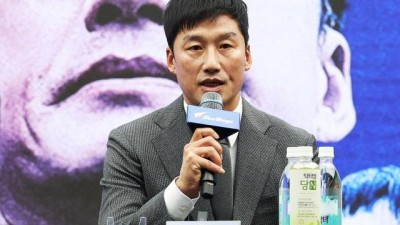 '비주류 성공 신화' 이정효, '몰락한 명가' 수원을 택했다