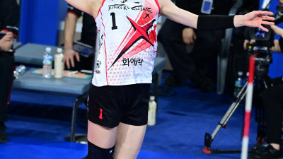 공격으로 팀을 웃기고, 리시브로 팀을 울리는 인쿠시는 오늘도 계속됐다…공격력 하나는 ‘찐’이다, IBK는 3연승 ‘휘파람’ [화성 현장 리뷰]