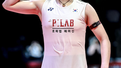 안세영, 대회 3연패까지 단 1승 남았다…천위페이에 기권승, 체력 아끼고 결승으로