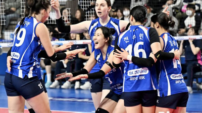 뒷심의 기업은행, 0-2→3-2 대역전승…빅토리아 41득점 폭발 4연승 견인