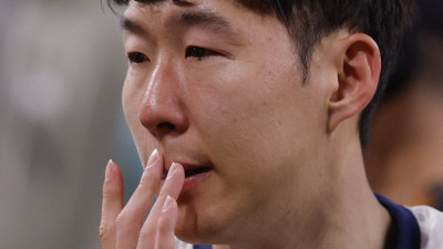 英 작심비판 “손흥민 후계자 안 찾더니! 토트넘 윙어 어쩌다가 이리됐나”…존슨 팰리스행 대처 주목