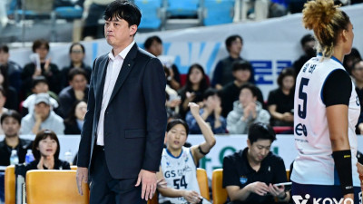 IBK기업은행과 ‘승점 6‘짜리 경기 앞둔 GS칼텍스 이영택 감독 “4라운드 남은 3경기, 흥국생명과 5라운드 첫 경기가 중요해...반드시 잡는다” [장충 현장 프리뷰]