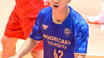 박철우 대행도 인정, ‘분위기’ 바꿔낸 우리카드 세터 이승원 “힘들어도 해내는 것이 프로, 핑곗거리 돼서는 안 된다”[현장인터뷰]