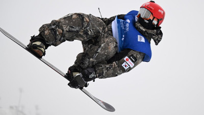‘올림픽 청신호’ 스노보드 하프파이프 최가온, 월드컵서 예선 1위…이채운 6위로 결선행