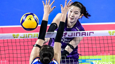 연승 행진 달리던 흥국생명·IBK의 ‘승점 6 짜리’ 진검 승부를 기대했는데…‘누가 누가 더 못하나’ 경쟁 끝에 흥국생명이 이겼다 [화성 현장 리뷰]