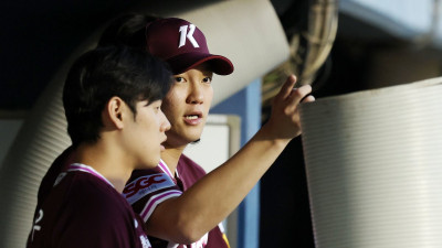 안우진 4억8000만원 최고 연봉-‘27.3% 인상’ 하영민 2억1000만원…키움, 연봉 협상 완료