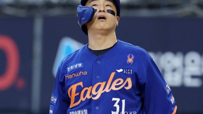 ‘FA 신청’의 그늘…‘자기 객관화’에 실패한 손아섭 [김대호의 야구생각]