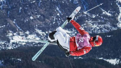 ‘설원의 서커스’ 날아오르는 정대윤… “금메달 2개 따오겠다” 당찬 출사표