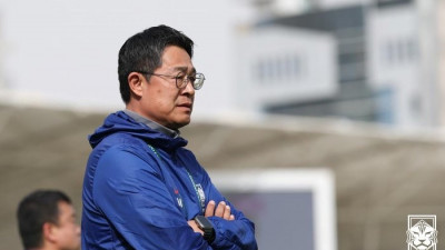 연령대 대표팀 감독 ‘외부 수혈’ 더는 No…‘일관성’ 위한 전임지도자 선임 필요하다 [U-23 아시안컵 그 후]