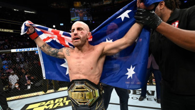 UFC 페더급 챔프 볼카노프스키, 로페스 상대로 방어전 앞둬