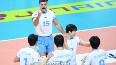 러셀 28득점, 비예나와의 치열한 싸움에서 대한항공이 웃었다…KB 잡고 선두 1점 차 추격