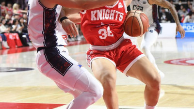 [포토]에디 다니엘을 수비하는 허웅