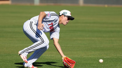 LG ‘트레이드 복덩이’→올해는 ‘수비 전천후 복덩이’로 거듭난다 “글러브 3개 챙겼죠” [SS시선집중]