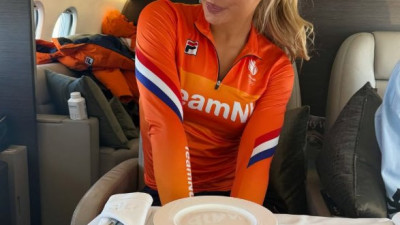 레르담, 전용기로 올림픽 호화입성…伊 도착부터 인증샷 화제