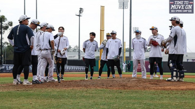 “수비가 안 좋더라” 사령탑 강조한 두산, ‘수비 강화’…‘효율 훈련’ 속 순조롭게 진행 中 [SS시드니in]