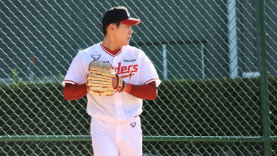 “부모님 식당에 두산 유니폼 입은 팬들 왔더라”…SSG 윤태현, 쌍둥이 형제와 선의의 경쟁 예고 [SS시선집중]