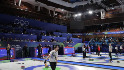 올림픽서 이런 일이? ‘터질 게 터졌다’…컬링장 황당 정전 사태, 준비 부족 논란 커질듯 [2026 밀라노]