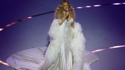 입과 소리가 따로…머라이어 캐리, 올림픽 개막식 립싱크 논란