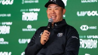 안병훈, LIV 골프 데뷔전 공동 9위…'한국 선수 첫 톱 10'
