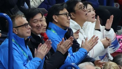 최휘영 장관 밀라노 아이스스케이팅 아레나 방문…피겨 차준환 응원