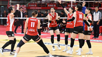박정아 3개월 만의 두 자릿수 득점 터졌다…페퍼저축은행, 도로공사 잡고 2연승 분위기 확실히 바꿨다
