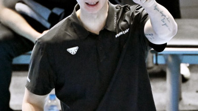 1,2위 ‘연파’하고 ‘봄 배구’도 보인다…‘경기당 14.1명 투입’ 박철우와 우리카드 ‘벌떼’ 배구, 후반기 ‘태풍의 눈’