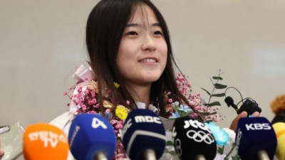 최가온 금의환향 할머니 육전·마라탕·두쫀쿠 다 먹고 싶어요