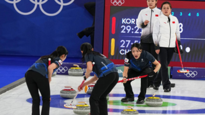[동계올림픽] 한국 여자 컬링, 중국 꺾고 2연승…4강 경쟁 불씨 살려