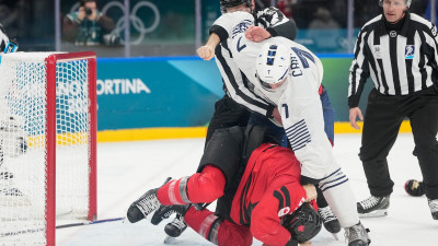 [올림픽 플래시] ‘난투극’ 프랑스 아이스하키 크리농, 출전정지 징계